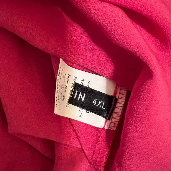 Dark pink button up lovely shirt! - Picture 5 of 6